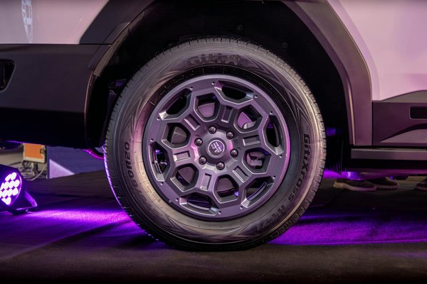 Univers automobile et moto : guide complet pour assurer et entretenir vos véhicules